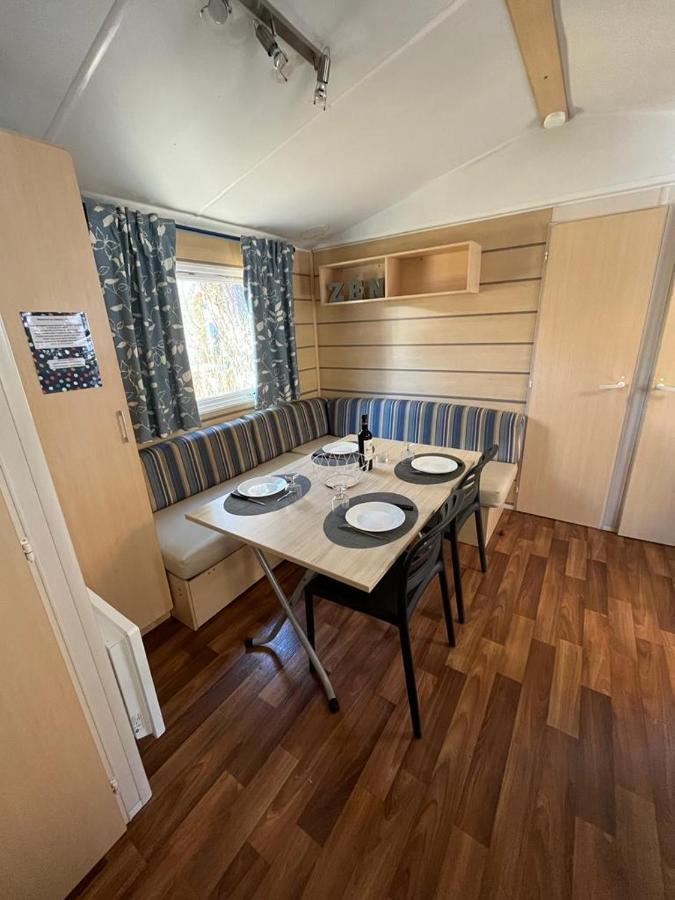 Mobil Home 8 Personnes Camping L'Elysee Vagues Oceanes Le Grau-du-Roi Exterior foto